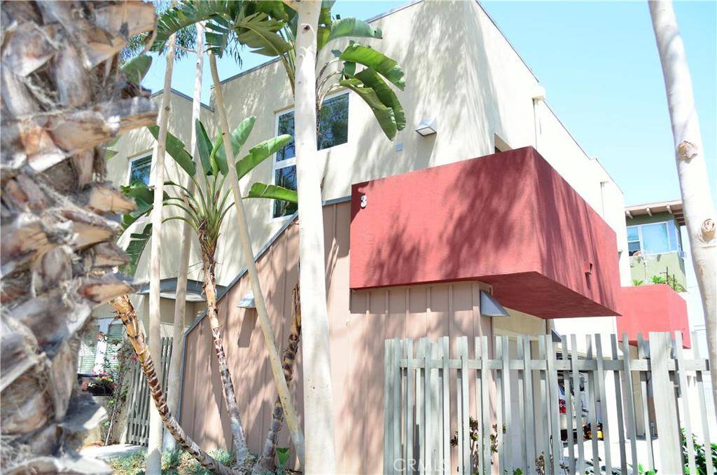 Long Beach, CA 90806,333 E Dayman ST #3