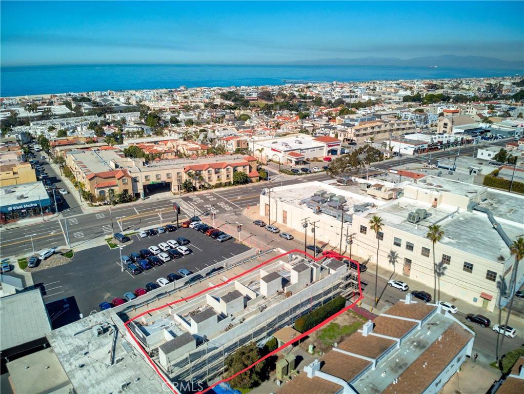 Hermosa Beach, CA 90254,824 1st ST