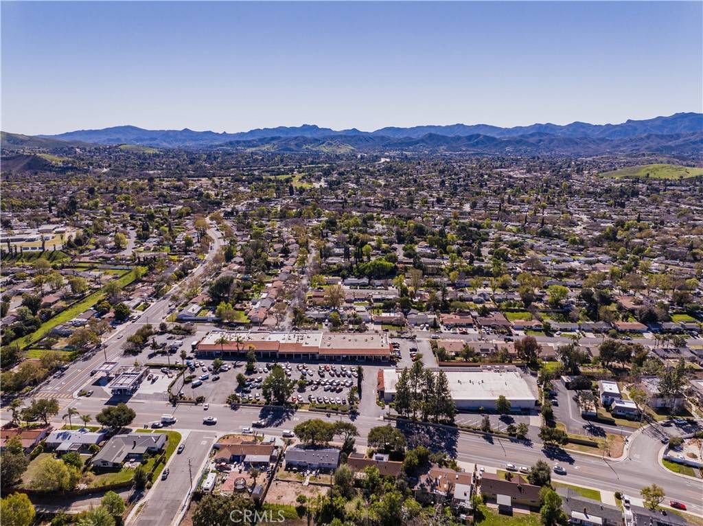 Thousand Oaks, CA 91360,950 E Avenida De Los Arboles