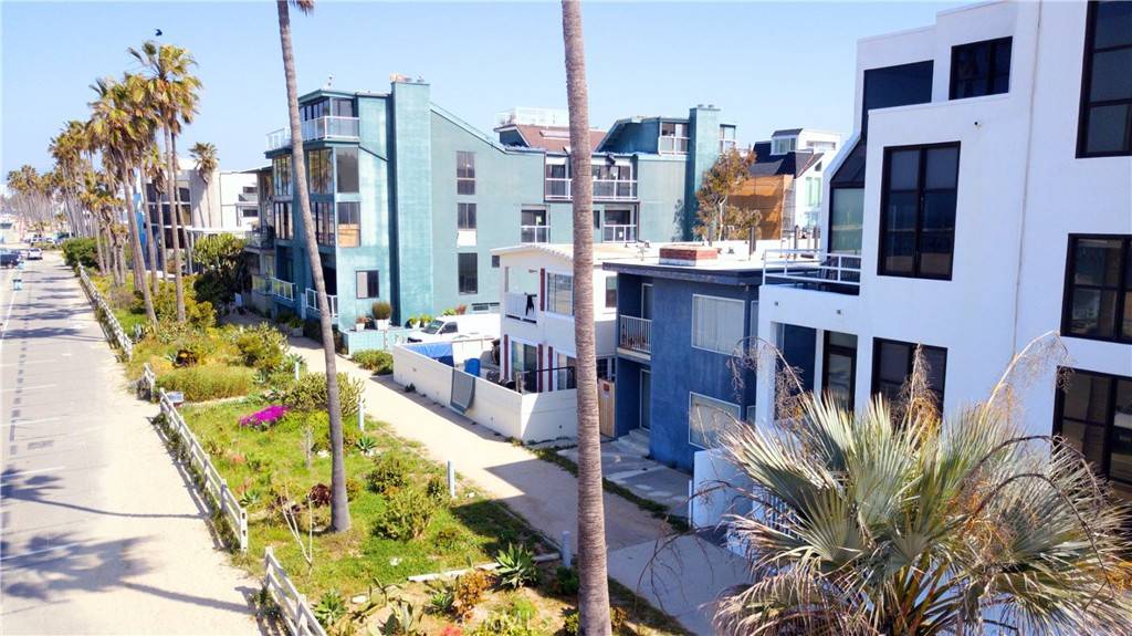 Marina Del Rey, CA 90292,3305 Ocean Front