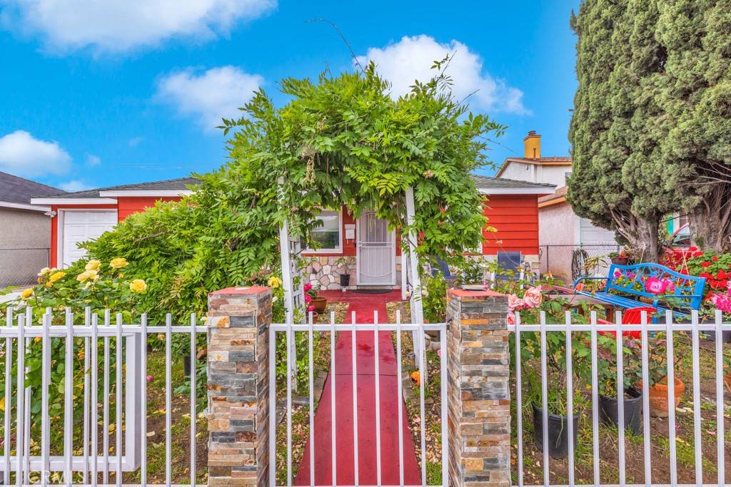 Carson, CA 90745,22612 Anchor AVE