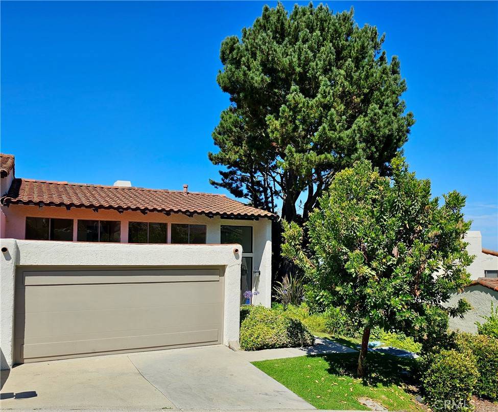 Rolling Hills Estates, CA 90274,11 Oaktree LN