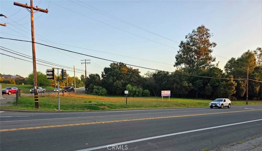 Fallbrook, CA 92028,0 Mission RD