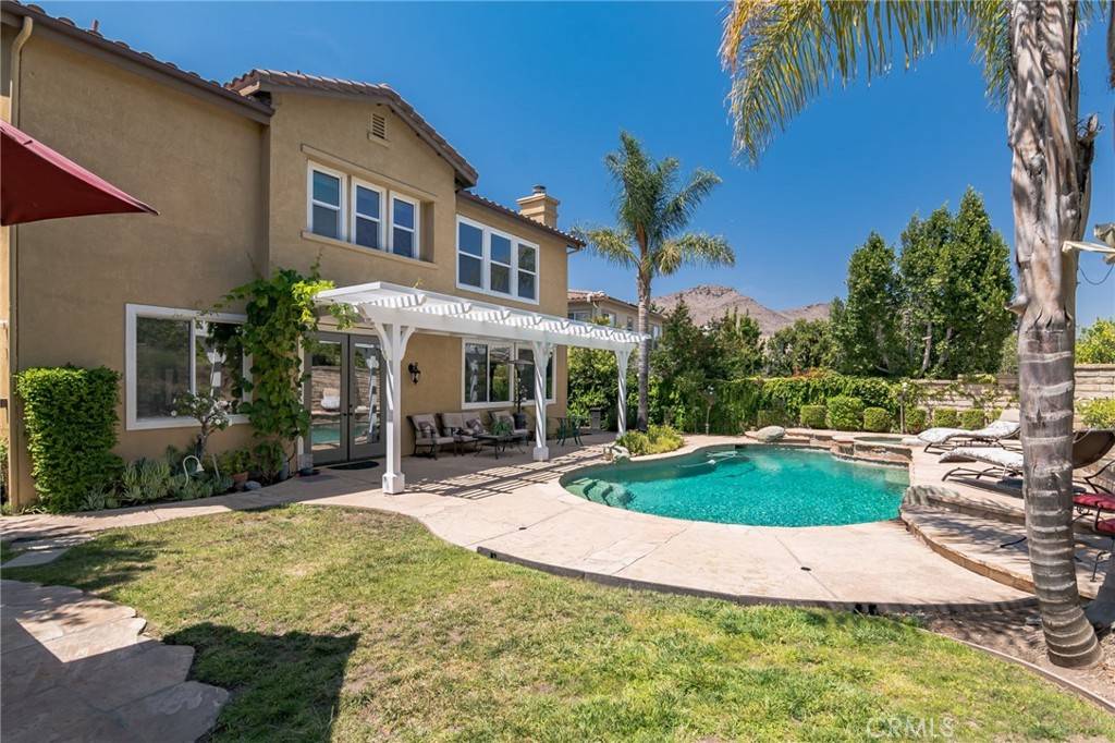 Newbury Park, CA 91320,394 Via Cresta