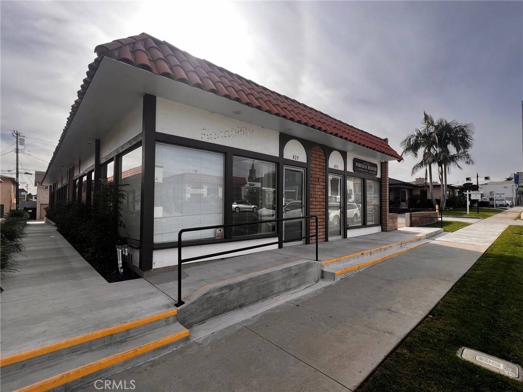 San Pedro, CA 90731,825 835 W 9th ST
