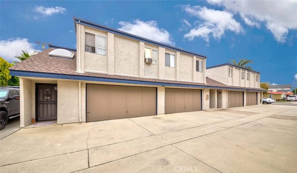 Huntington Beach, CA 92647,7922 Glencoe DR