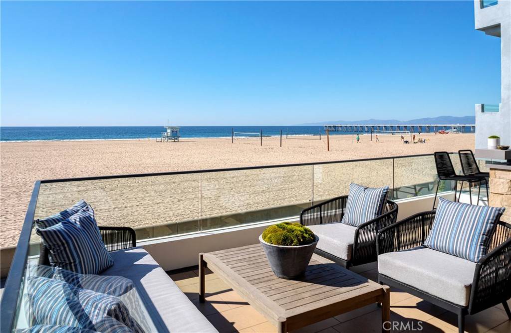 Hermosa Beach, CA 90254,732 The Strand