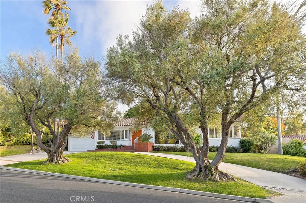 Palos Verdes Estates, CA 90274,2448 Via Sonoma