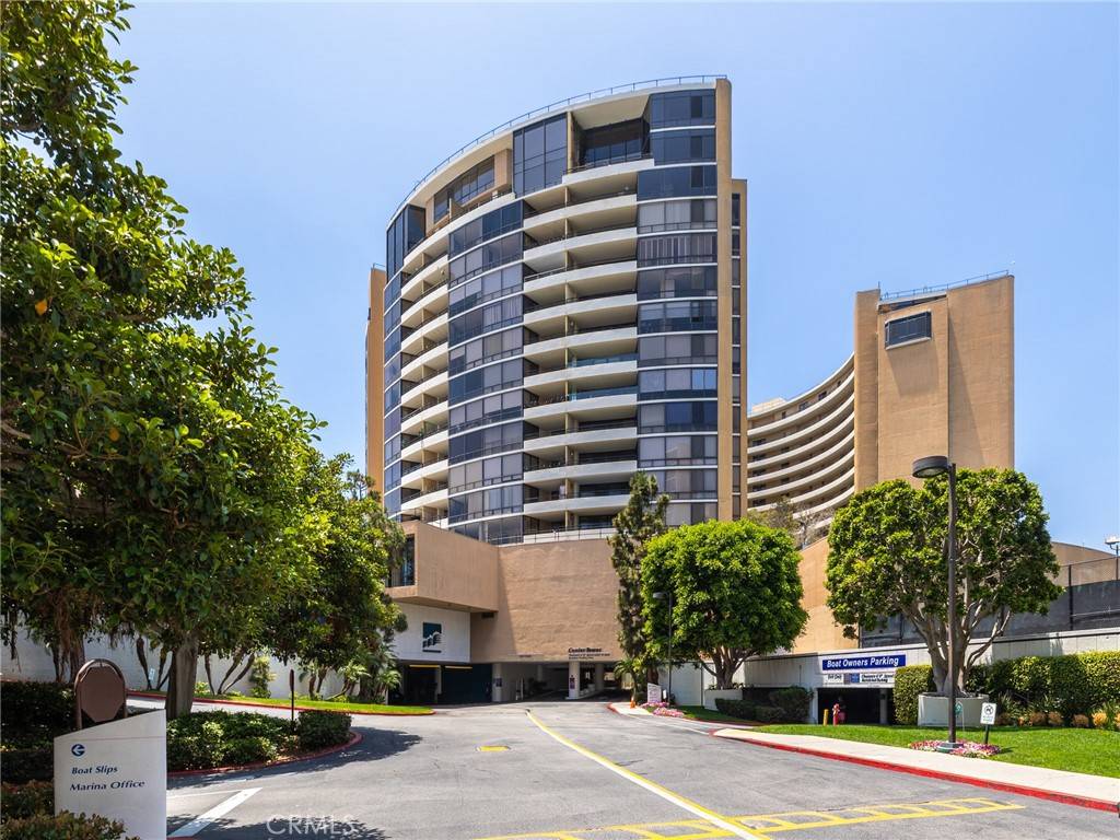 Marina Del Rey, CA 90292,4316 Marina City DR #531