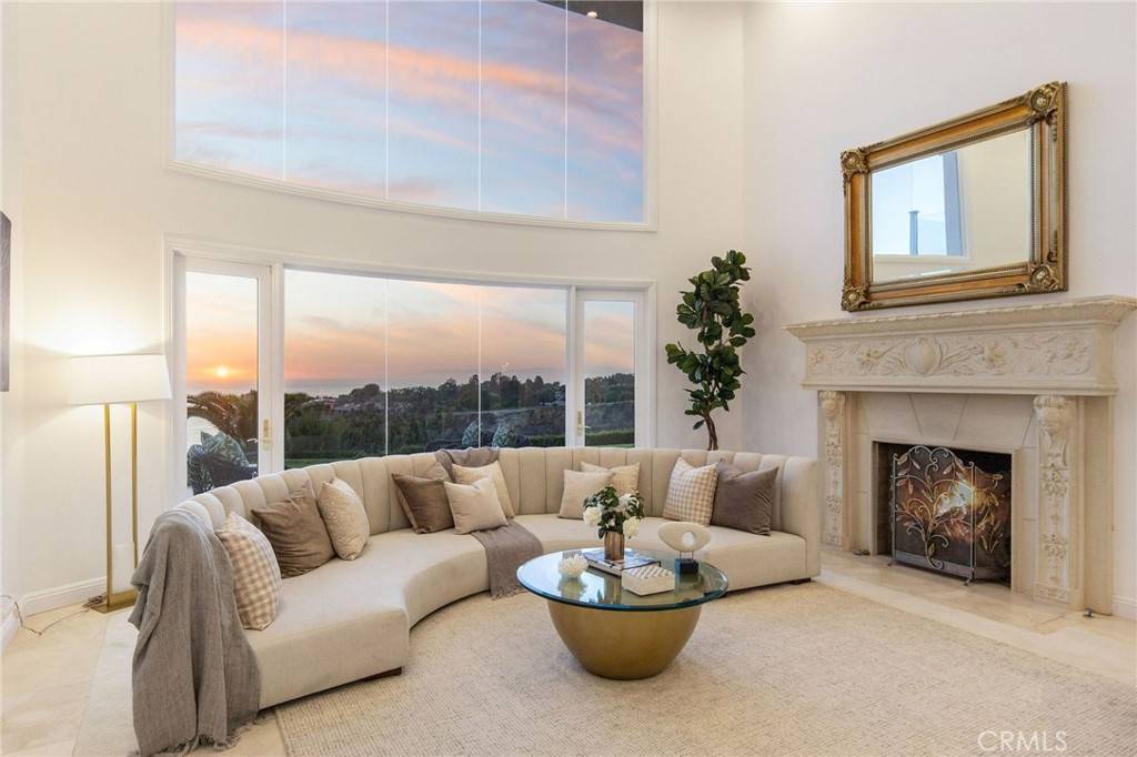 Rancho Palos Verdes, CA 90275,19 Marguerite Drive