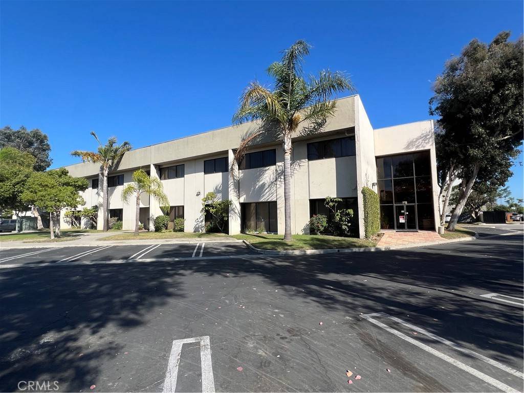 Carson, CA 90746,454 Carson Plaza DR #112