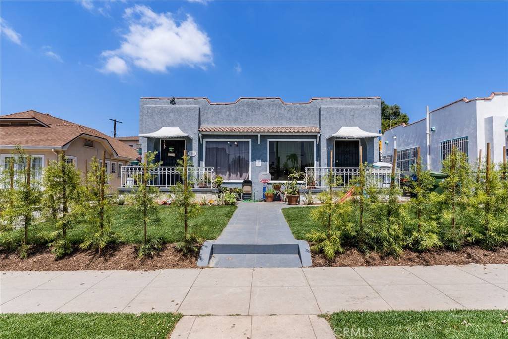 Los Angeles, CA 90018,2211 S Bronson AVE
