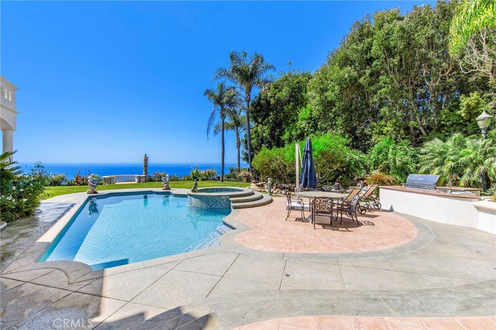 Rancho Palos Verdes, CA 90275,45 Marguerite DR