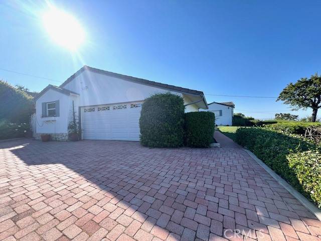 Rancho Palos Verdes, CA 90275,9 Stallion RD