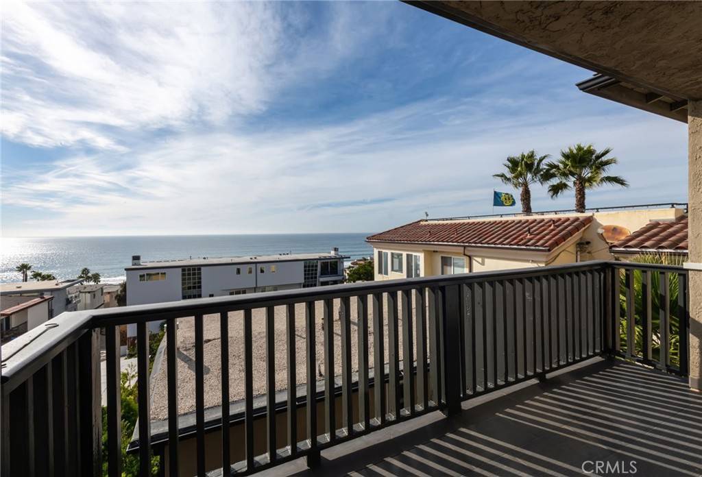 Manhattan Beach, CA 90266,2919 Crest Drive