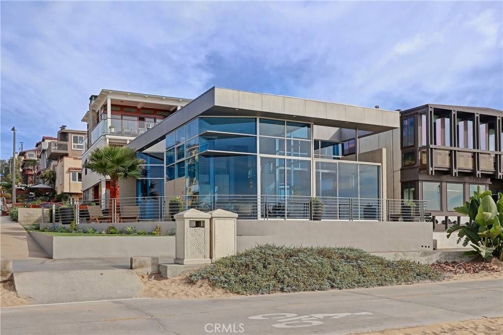 Manhattan Beach, CA 90266,622 The Strand