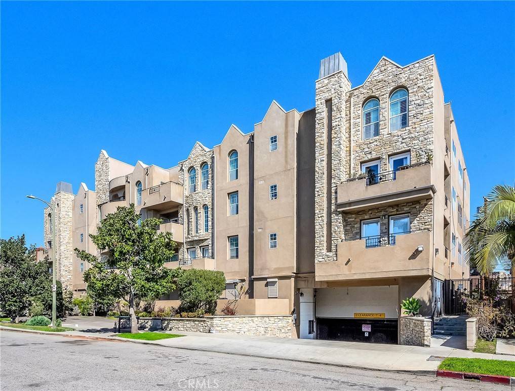 Los Angeles, CA 90034,3636 Jasmine AVE #204