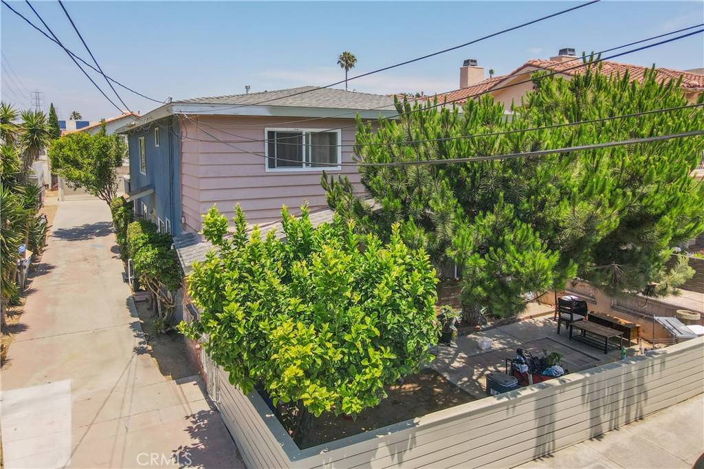 Redondo Beach, CA 90278,2513 Carnegie LN