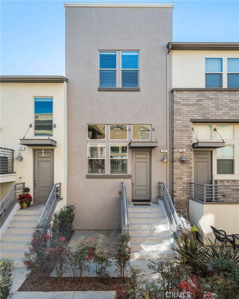 Hawthorne, CA 90250,5451 Ocean #102