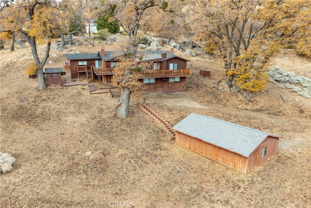 Tehachapi, CA 93561,26601 deertrail DR