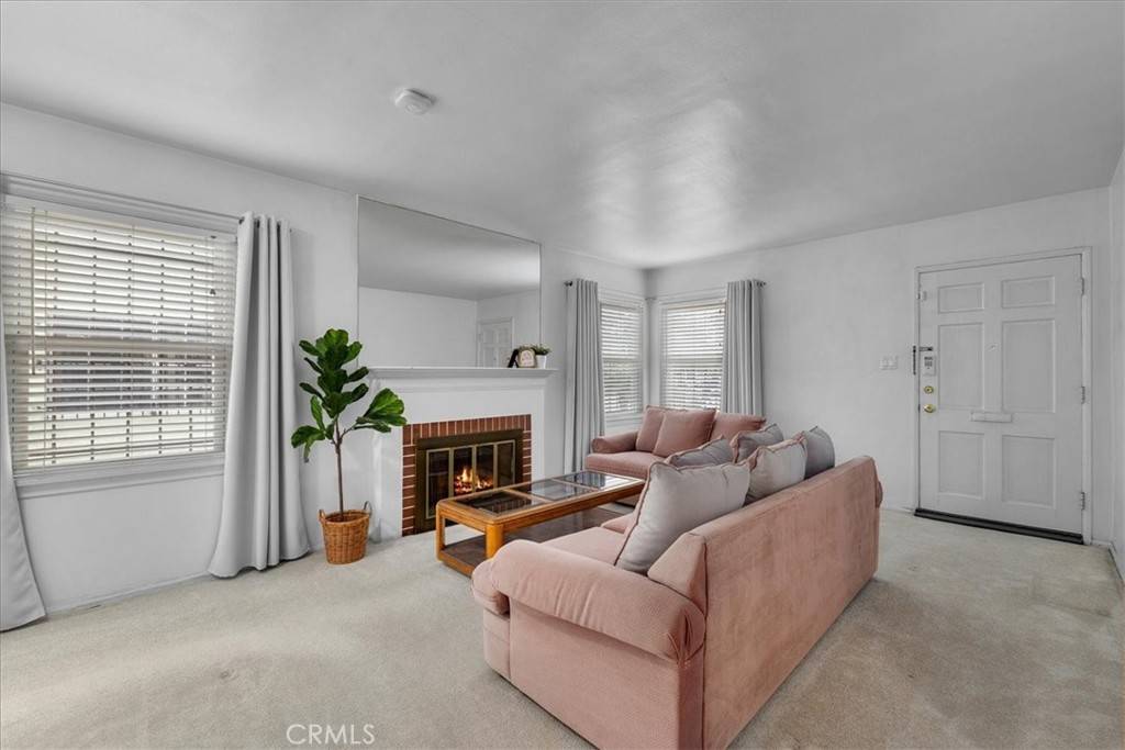 Los Angeles, CA 90016,3630 Chesapeake AVE