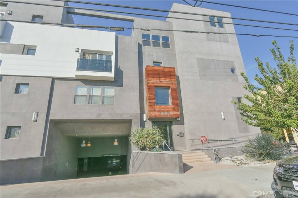 Valley Village, CA 91607,11925 KLING ST #104