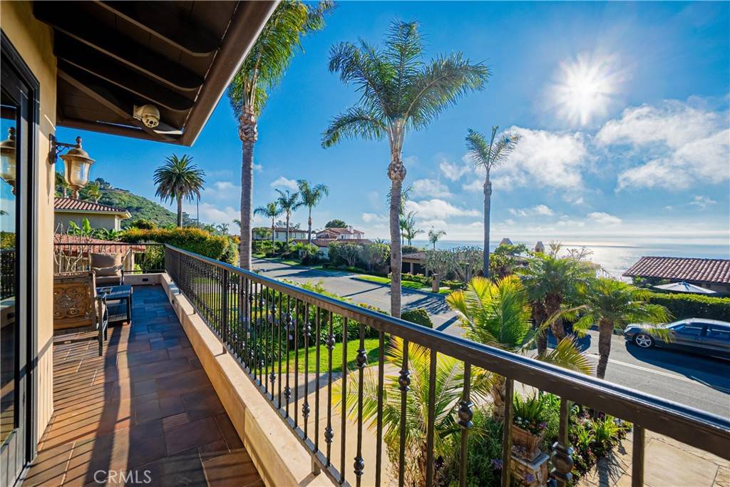 Palos Verdes Estates, CA 90274,1508 Via Montemar