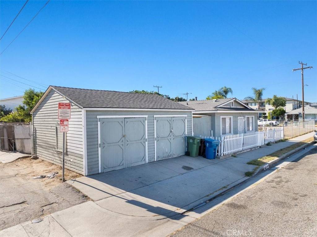 Hawthorne, CA 90250,3850 W 130th ST