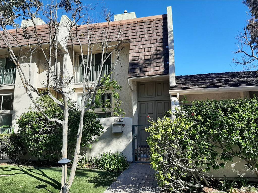 Woodland Hills, CA 91367,22245 1/2 Erwin ST