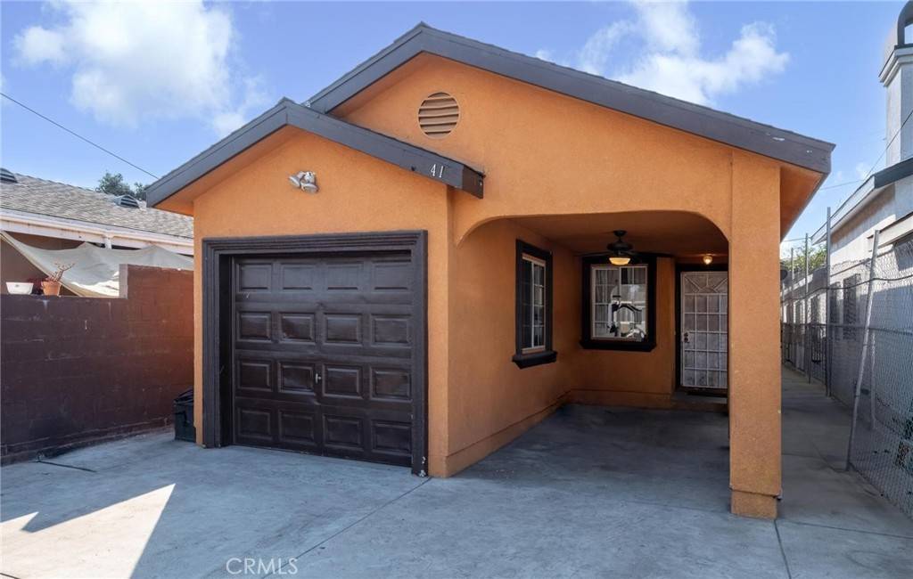 Los Angeles, CA 90059,2416 Santa Ana S