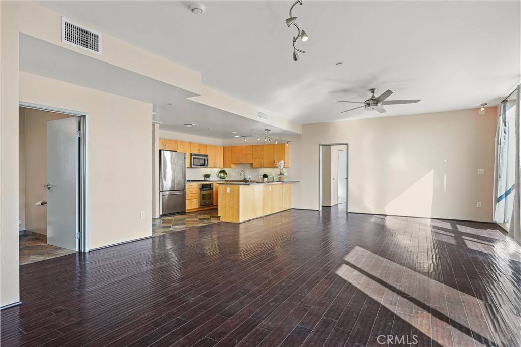 San Pedro, CA 90731,285 W 6th ST #426
