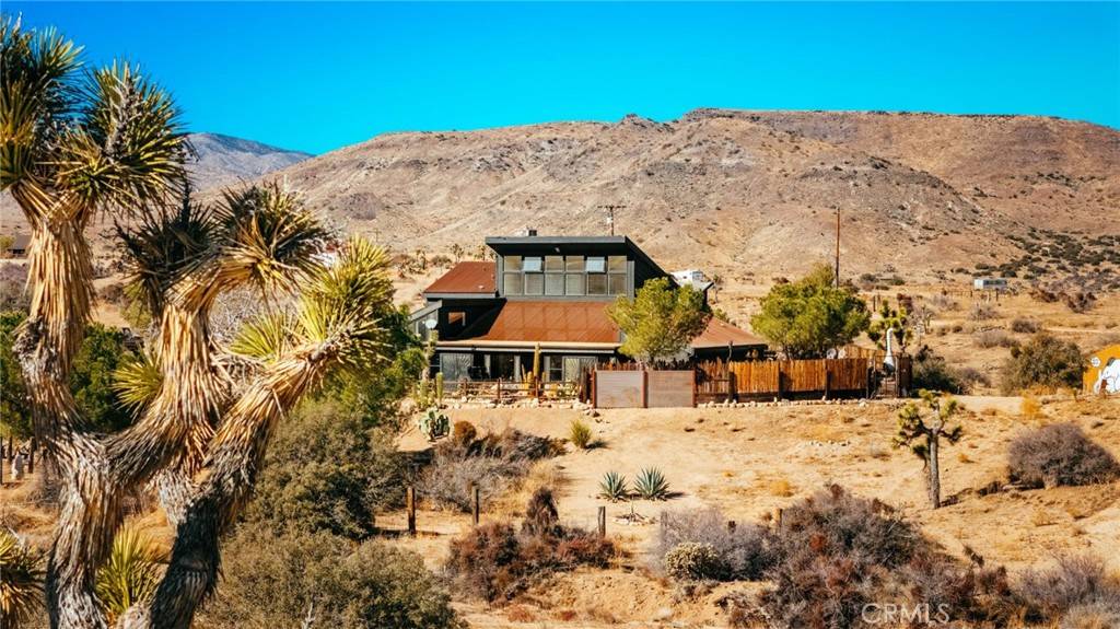 Pioneertown, CA 92268,5145 Curtis RD