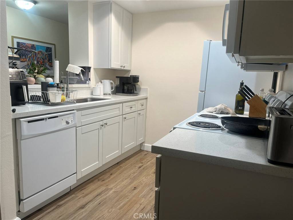 1230 Horn AVE #417 West Hollywood, CA 90069