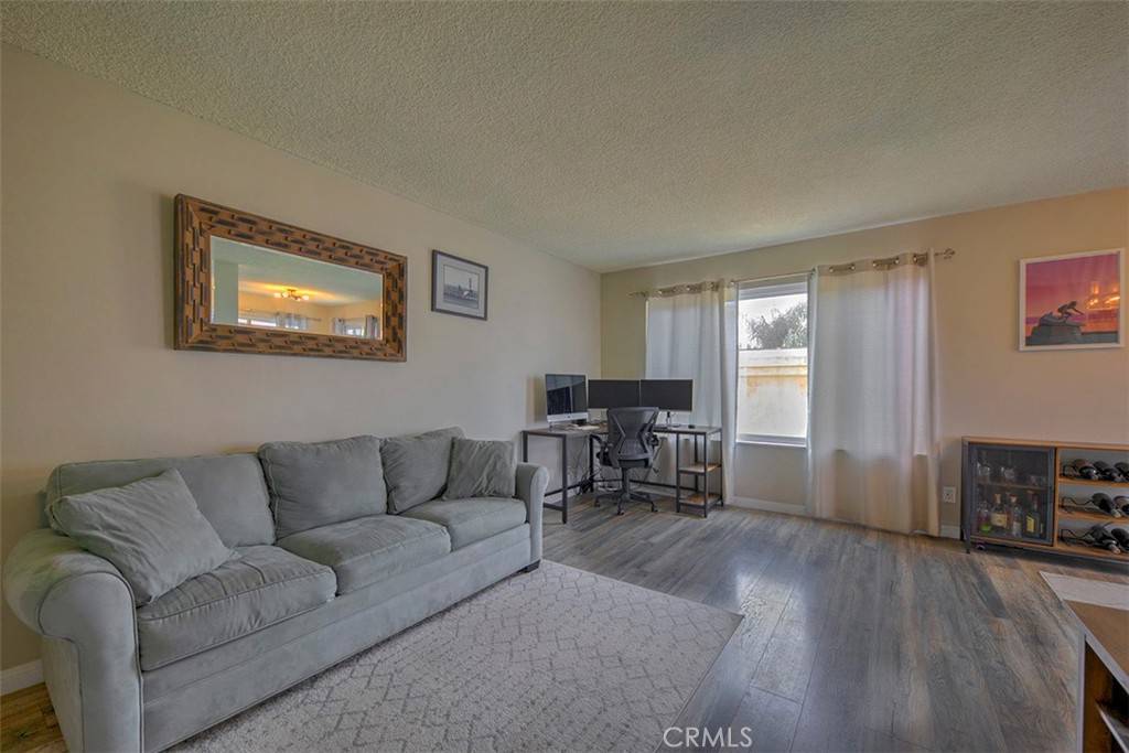 Long Beach, CA 90802,215 Atlantic Avenue #305