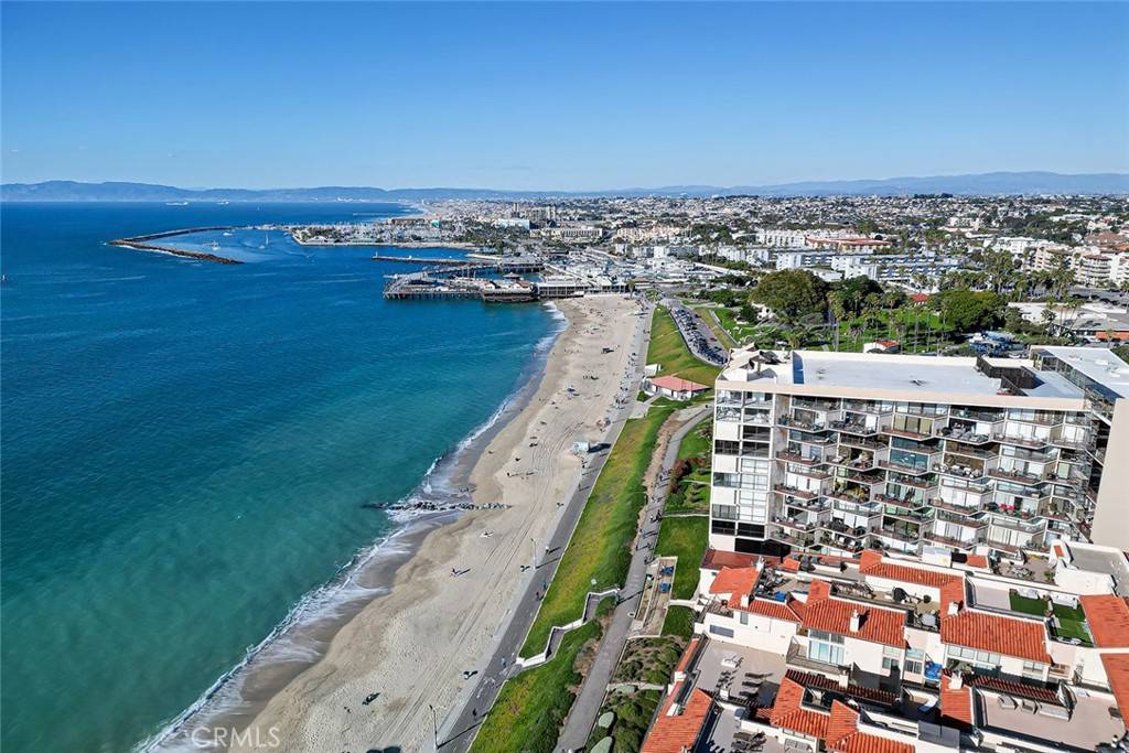 Redondo Beach, CA 90277,531 Esplanade #913