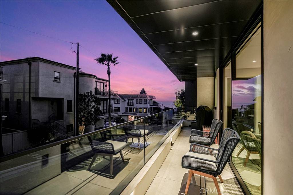 Manhattan Beach, CA 90266,405 26th ST