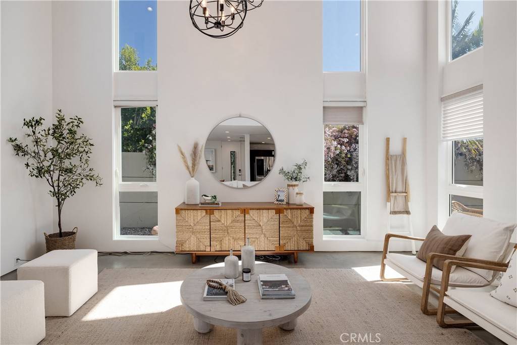 Los Angeles, CA 90066,4342 Coolidge AVE