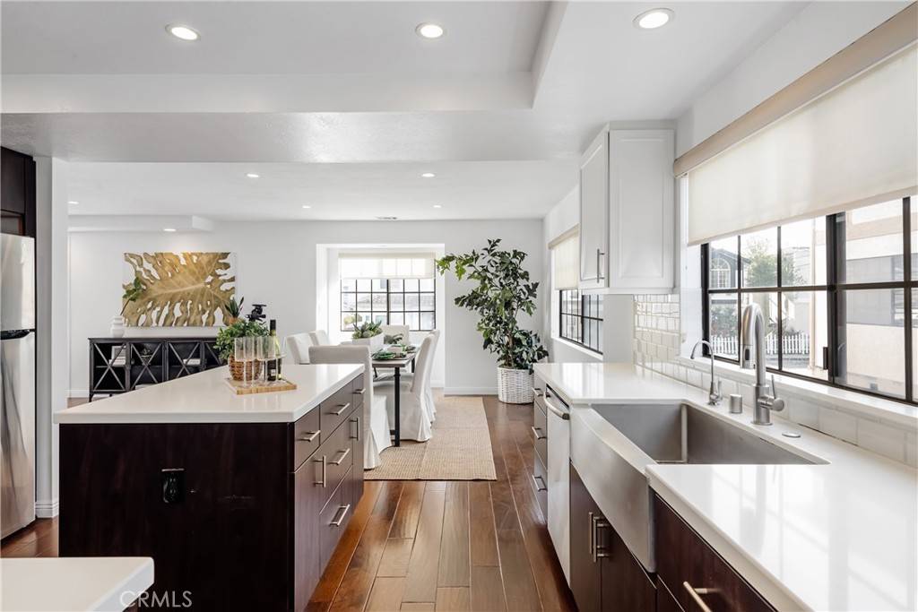 Redondo Beach, CA 90278,2409 Vanderbilt LN #1