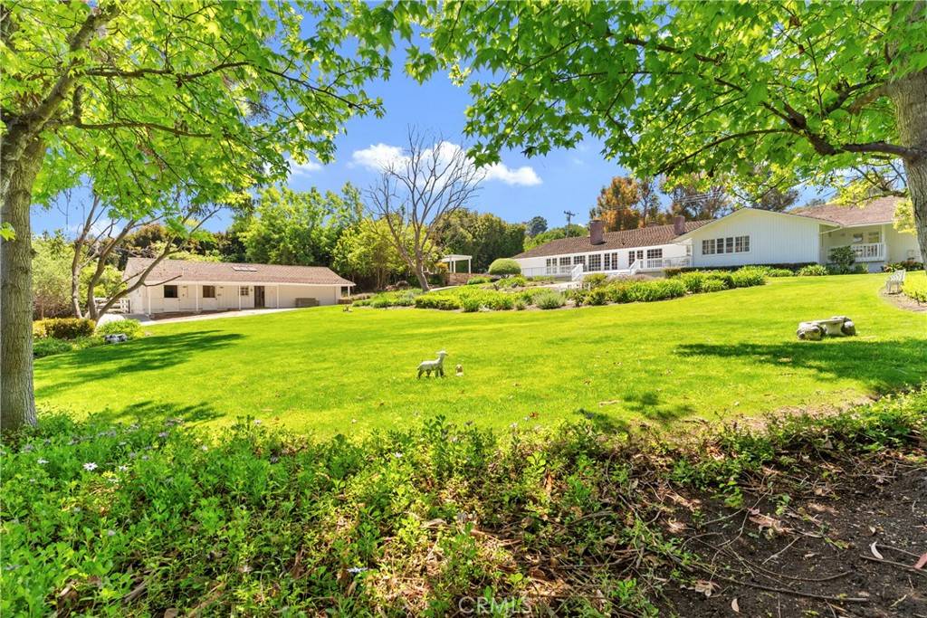 Rolling Hills, CA 90274,2 Eucalyptus LN