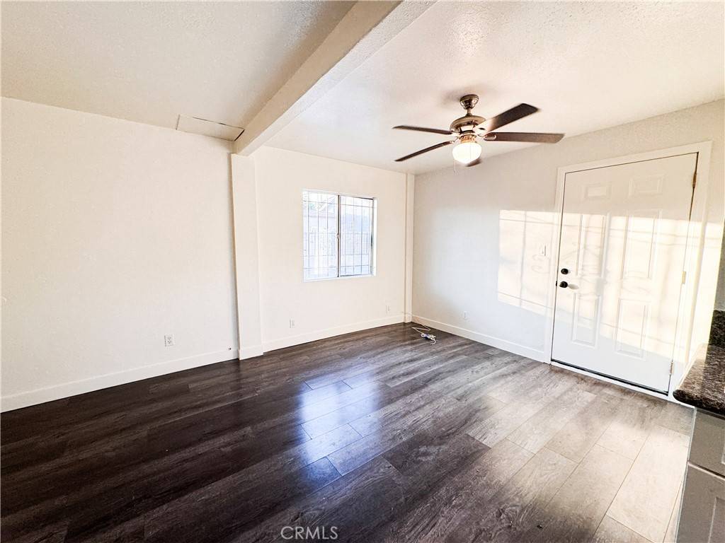 Los Angeles, CA 90047,1746 W 82nd ST