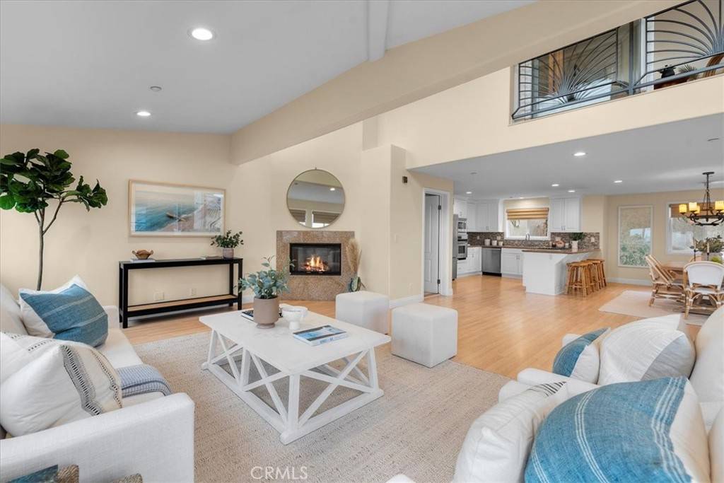 Hermosa Beach, CA 90254,636 9th ST