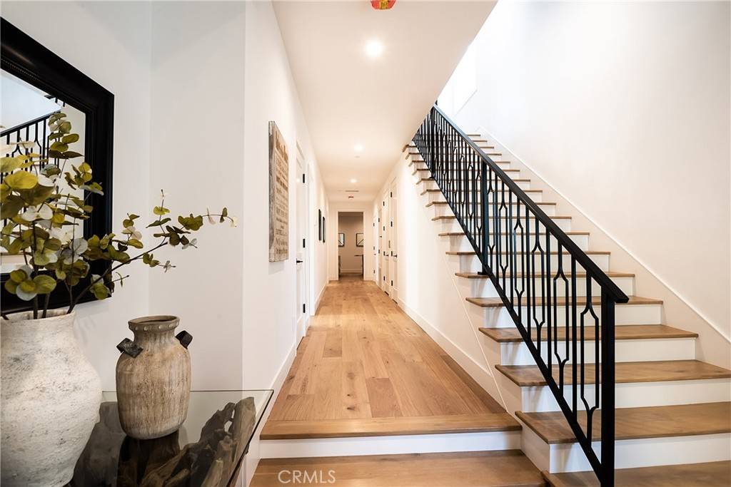 Manhattan Beach, CA 90266,724 13th ST