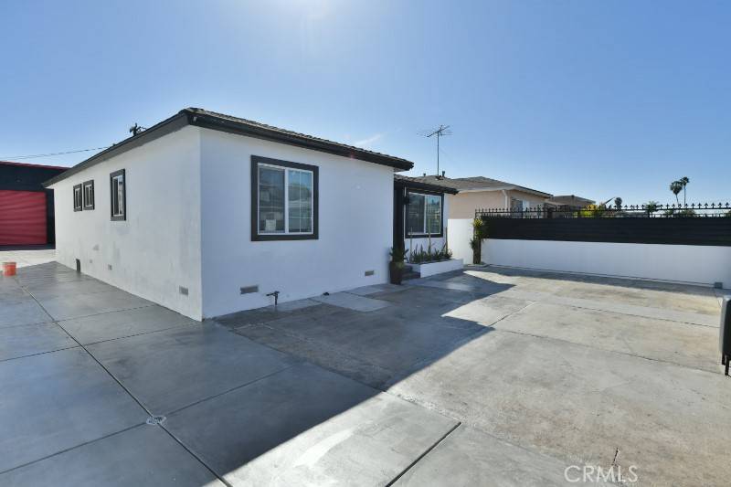 Hawthorne, CA 90250,4820 W 142nd ST