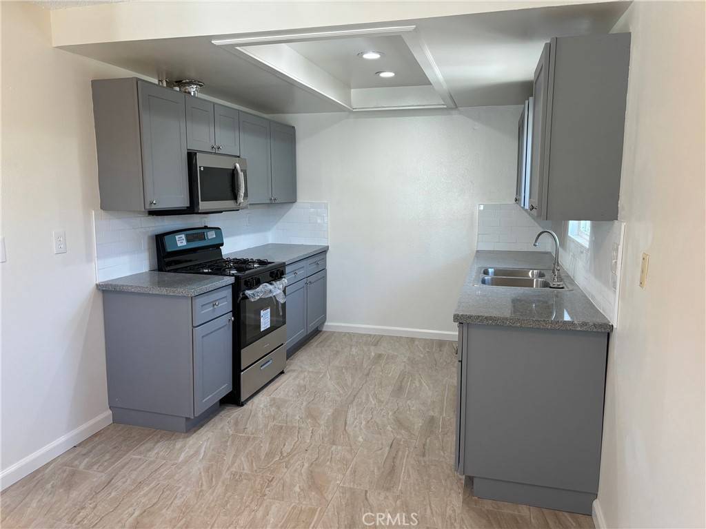 Anaheim, CA 92802,2053 S Nautical ST #1-4