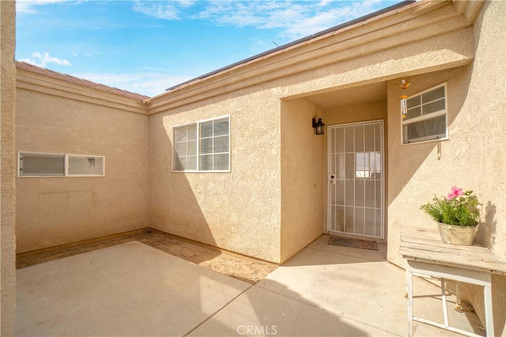 Adelanto, CA 92301,9924 Payne CT