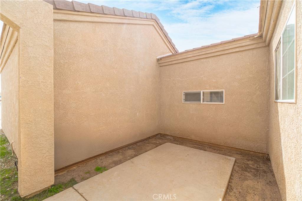 Adelanto, CA 92301,9924 Payne CT