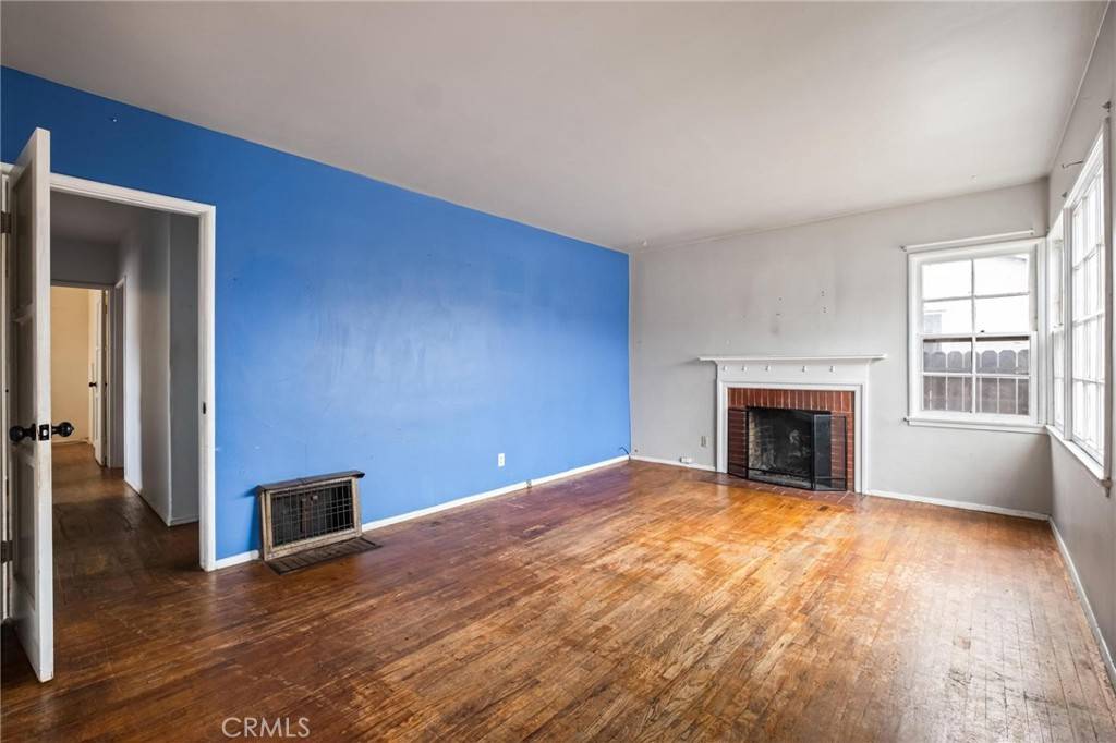 Long Beach, CA 90806,731 W 31st ST