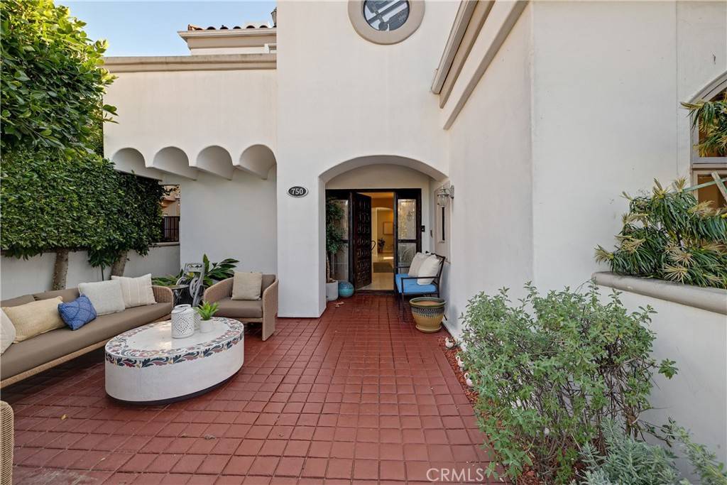 Manhattan Beach, CA 90266,750 14th ST