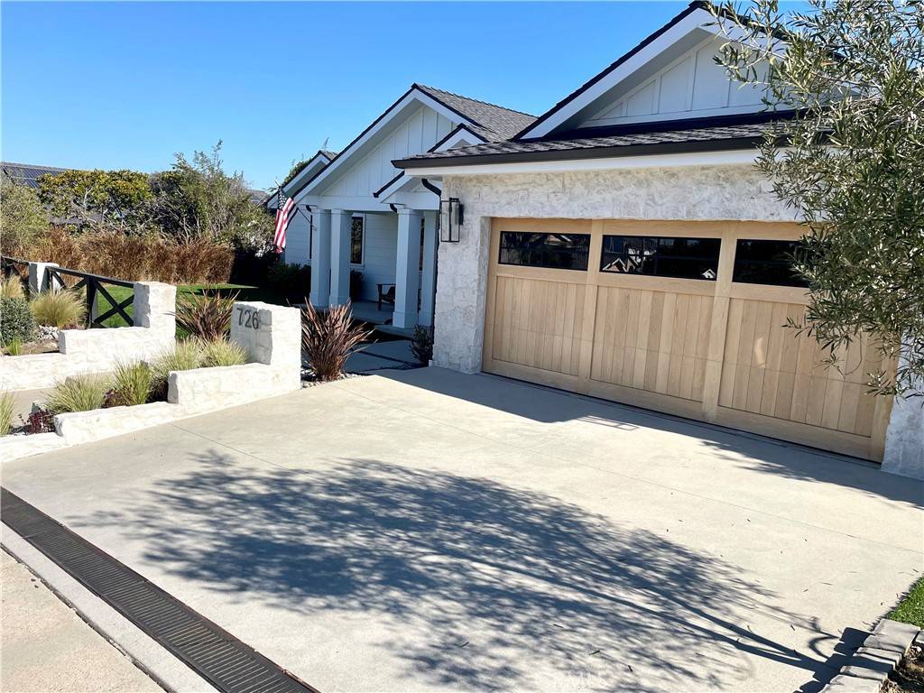 Newport Beach, CA 92660,726 Bison AVE