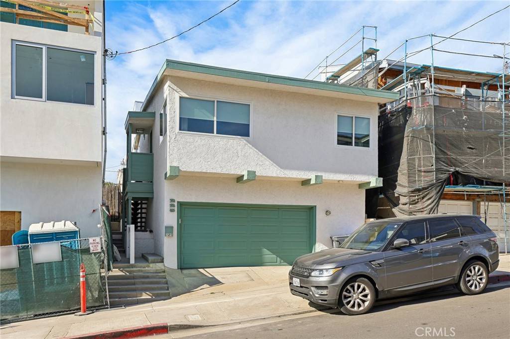 Manhattan Beach, CA 90266,225 9th ST
